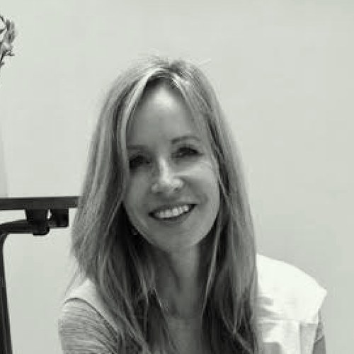 Dr. Anette Scott